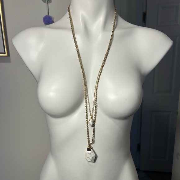 Ann Taylor Jewelry Set Bundle- 2 necklaces w/ matching earrings - Picture 3 of 10